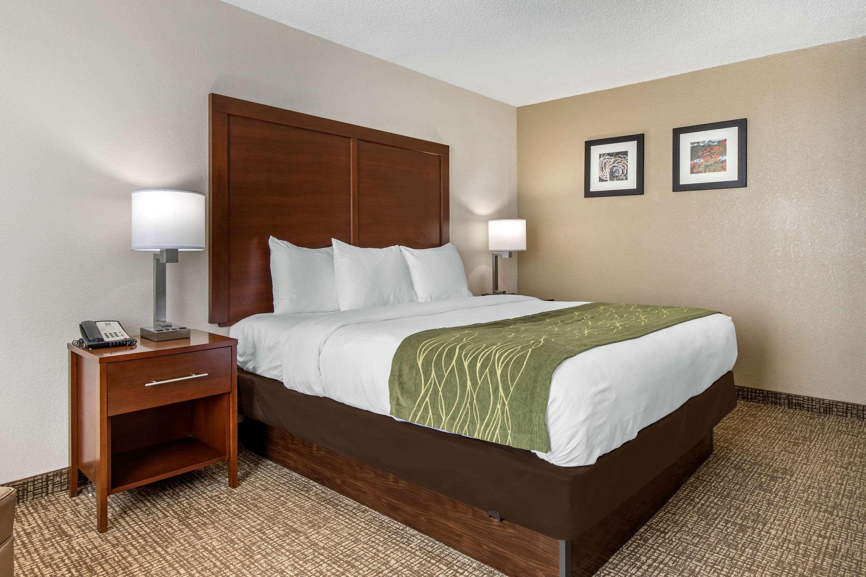 Comfort Inn Shelby Bagian luar foto