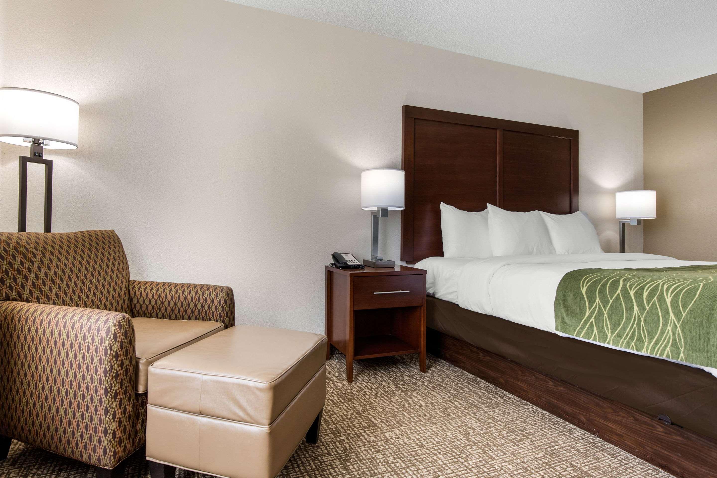 Comfort Inn Shelby Bagian luar foto