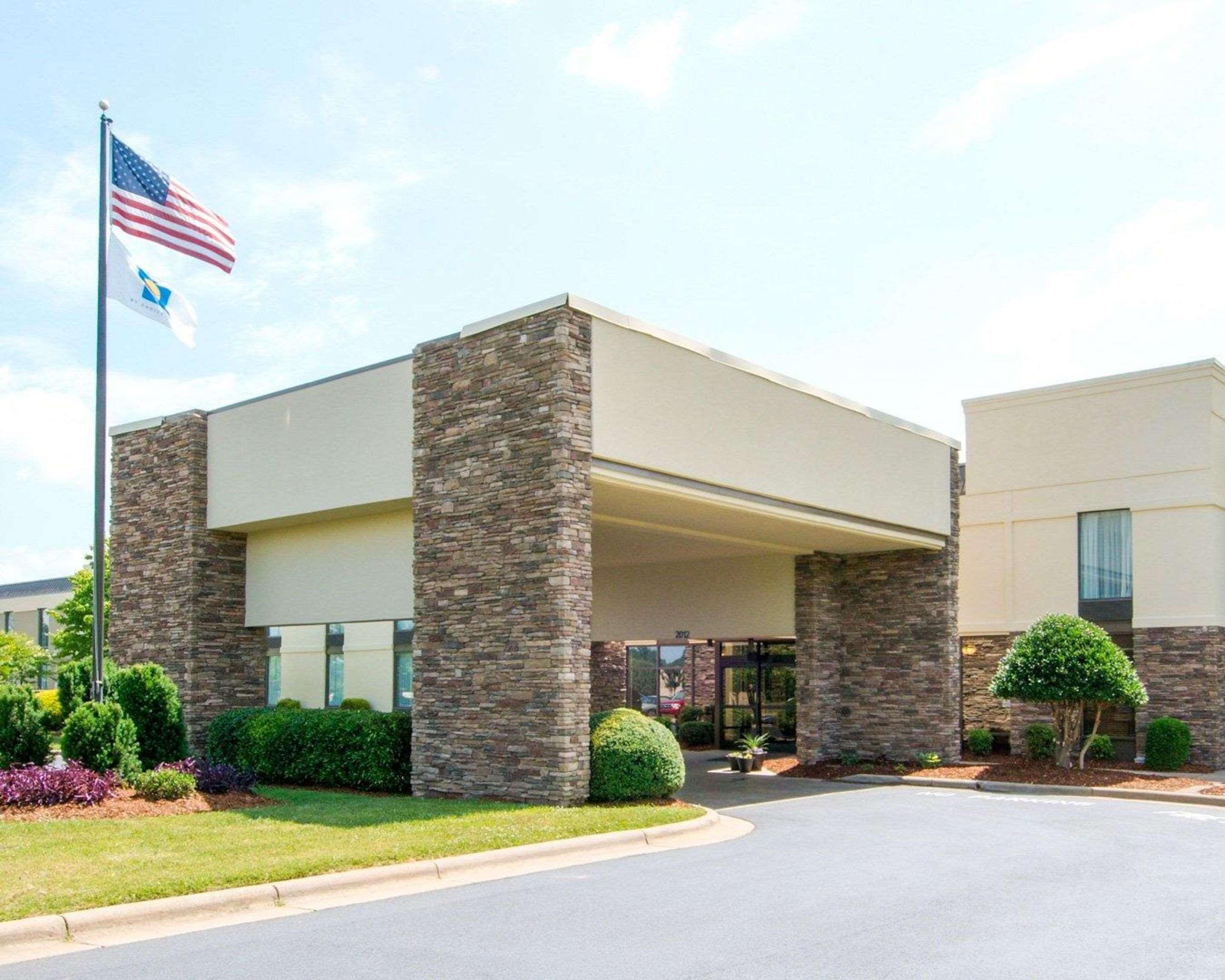 Comfort Inn Shelby Bagian luar foto