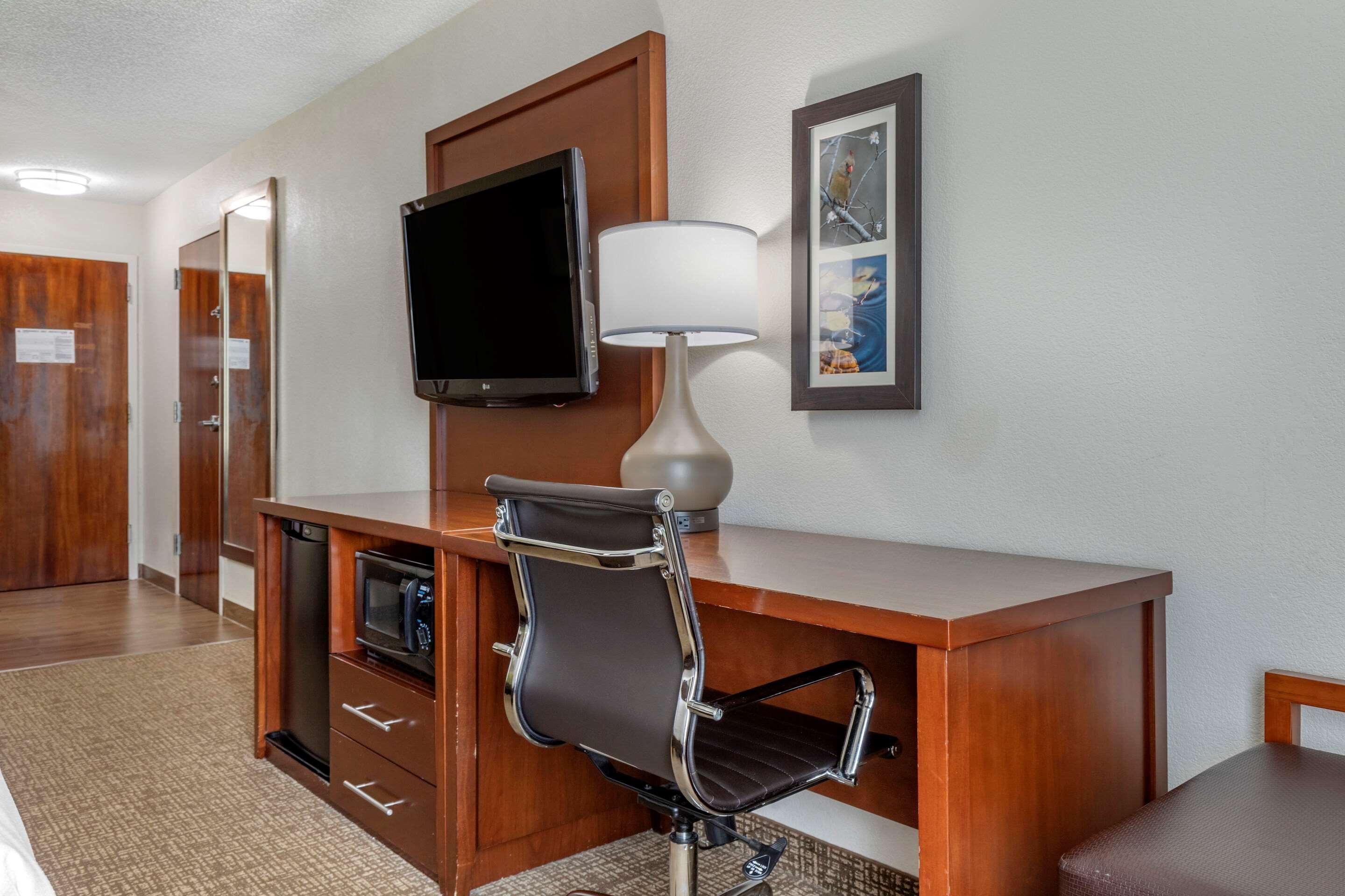 Comfort Inn Shelby Bagian luar foto