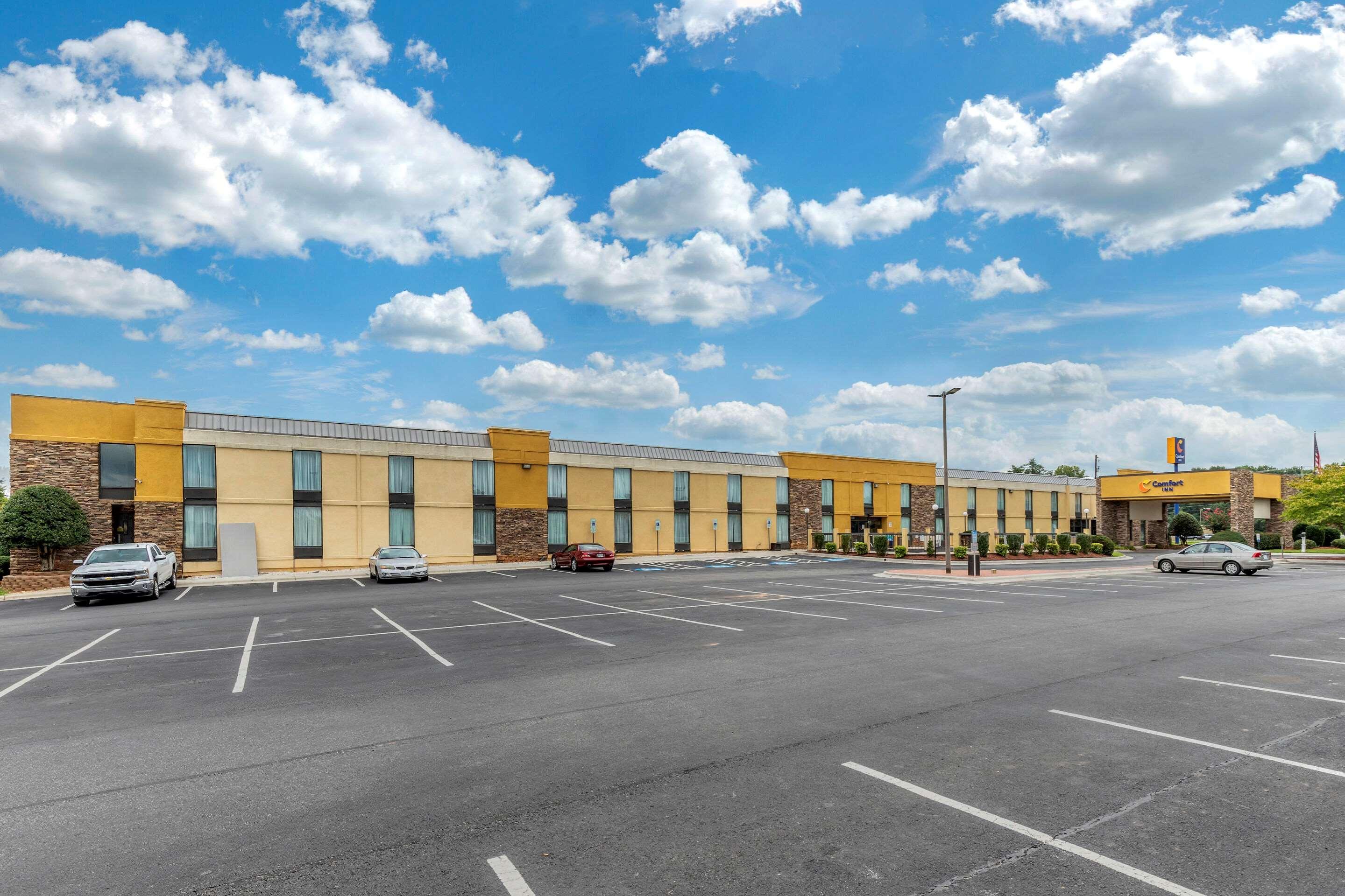 Comfort Inn Shelby Bagian luar foto
