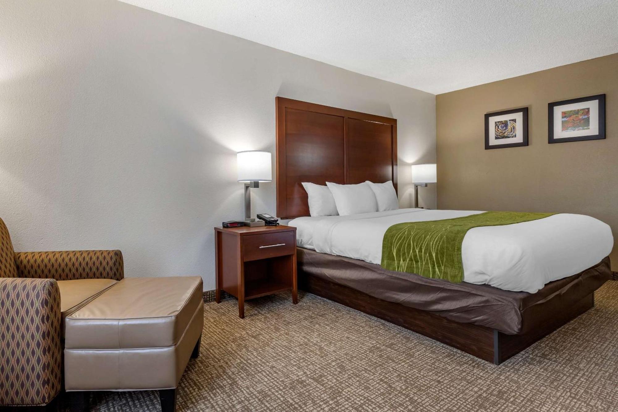Comfort Inn Shelby Bagian luar foto
