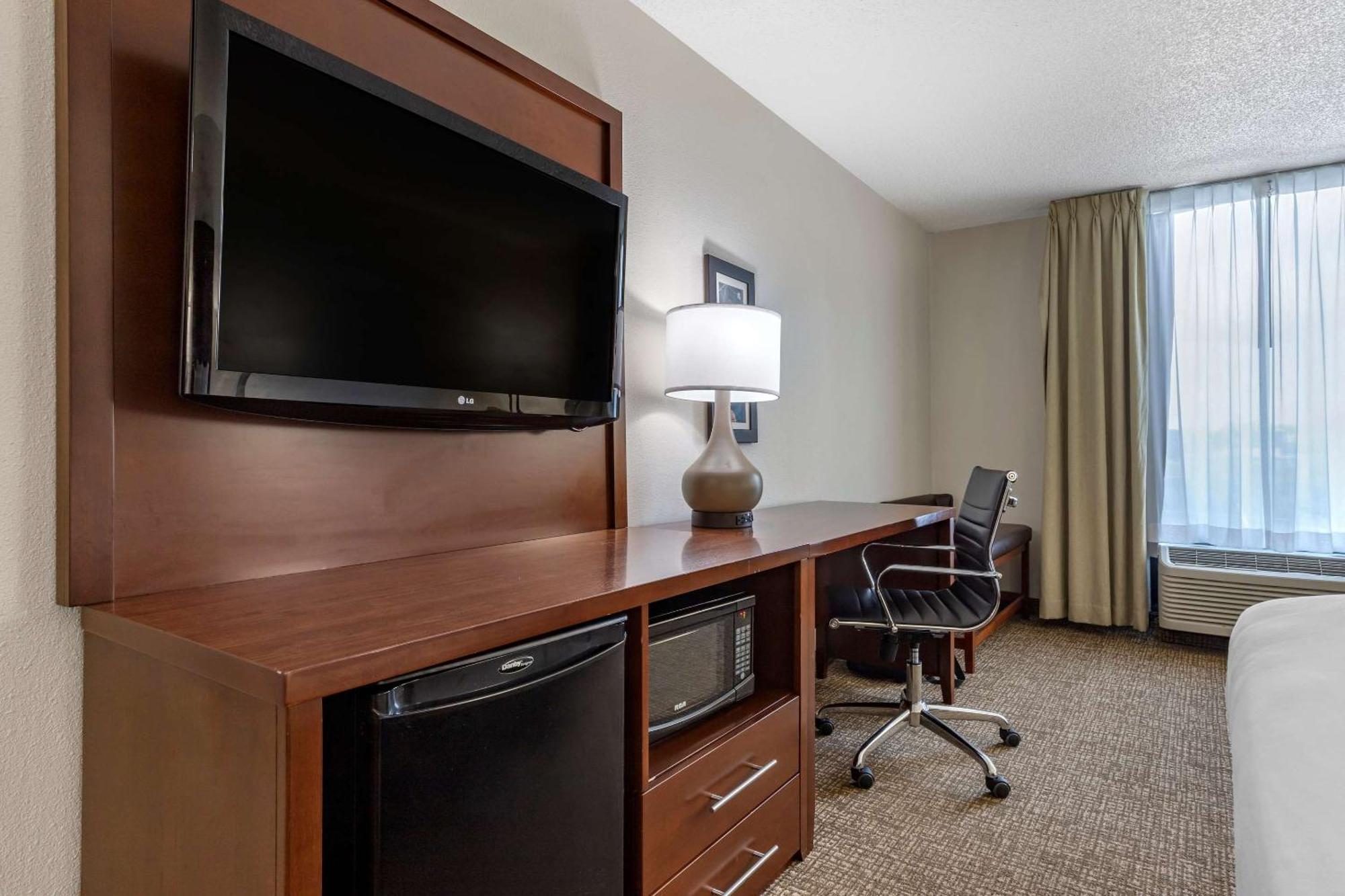Comfort Inn Shelby Bagian luar foto